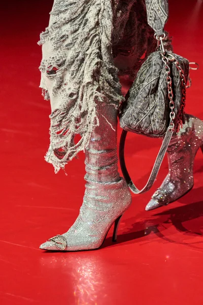 Look 38